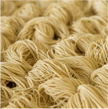 日本４大名水と●番替刃の極細麺